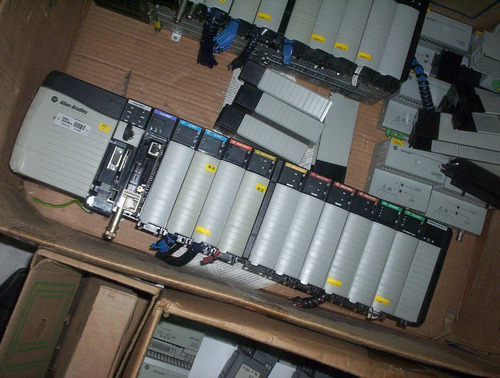 Clp Controllogix Cpu 1756-l61+dig+analog. A17 Ver Descrição (Usado)