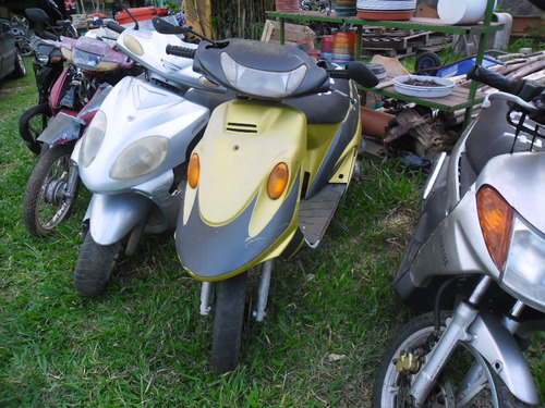 Capa Do Motor P/ Scooter Ava Kymco Manboy/99.