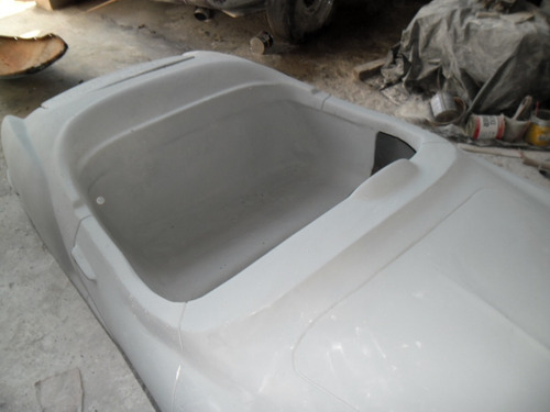 Imagem 6 de 6 de Mini Karmann Ghia - Carroceria Em Fibra Nova - Rarissima