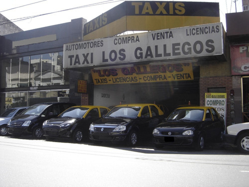 Taxi Etios 2015 C/s Licencia --anticipo Y Cuotas--