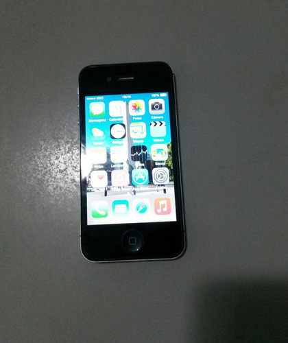iPhone 4s 8gb .