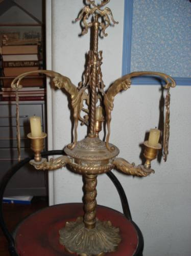 Antigo Candelabro De Mesa Em Bronze Otima Qualidade