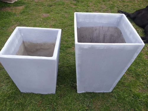Imagen 5 de 6 de Maceta Taca Piramidal De Hormigon Para Jardin E Interior