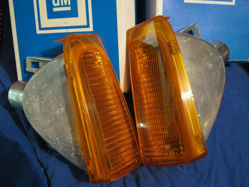 Monza Sle Classic 88 A 90 - Par De Pisca Arteb Com Logo Gm
