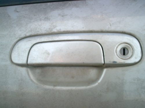 Maçaneta Dianteira Esquerda Do Mazda Protege Automático 99