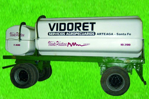 Imagen 3 de 8 de Tanques De Fibra De Vidrio 6.000 - 16.000 Cisterna Fabrica