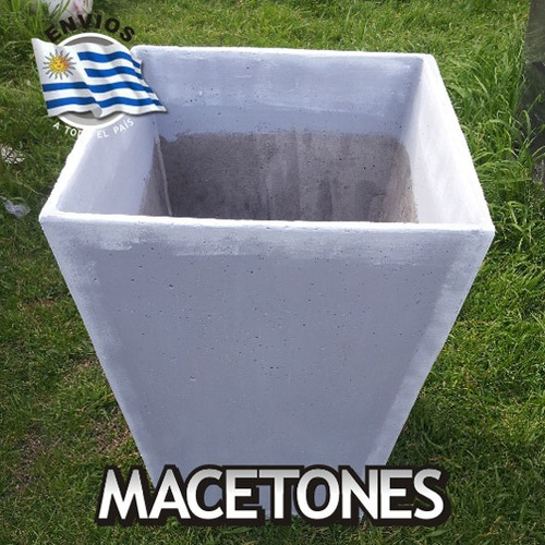 Imagen 1 de 6 de Maceta Taca Piramidal De Hormigon Para Jardin E Interior