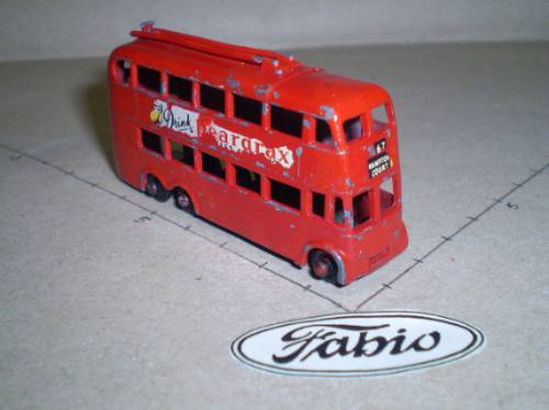 Matchbox Lesney # 56- A7 / London Trolley Bus, Esc 1/64 Met