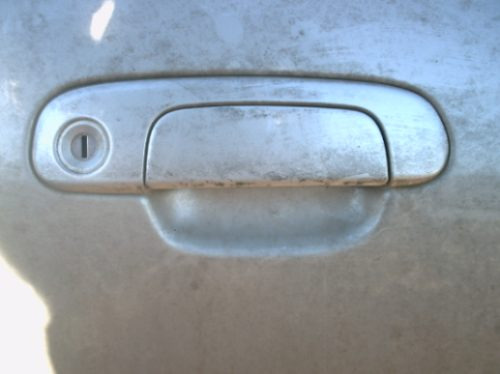 Maçaneta Dianteira Direita Do Mazda Protege Automático 99