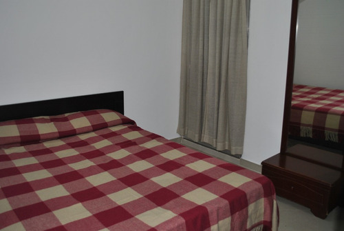 Imagen 4 de 6 de Alquiler Apartamento Amoblado Económico X Día Medellin