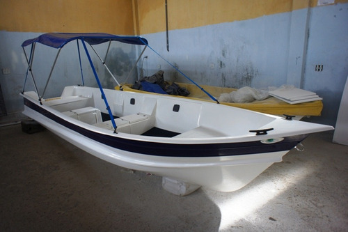 Imagem 1 de 14 de Barco Bote Lancha Fibra Capota 5,60 Artsol 40 Anos Fabrica