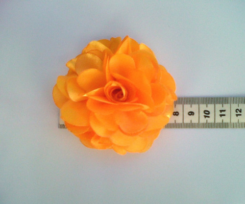Imagen 4 de 4 de Flores De Tela Para Apliques Estilo Rosa De 8 Cm