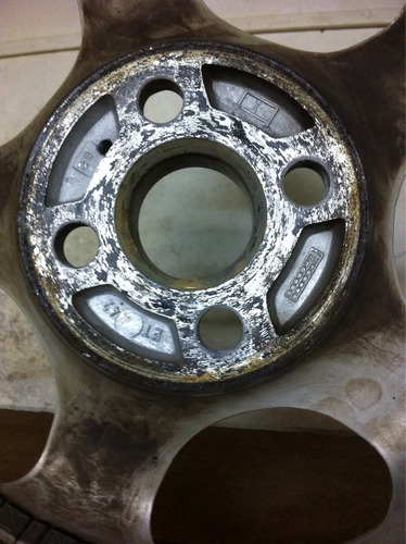 Roda De Liga Leve Aro 14 Hyundai Elantra.