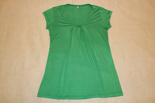 Remera Elastizada Verde Mangas Cortas Talle 2