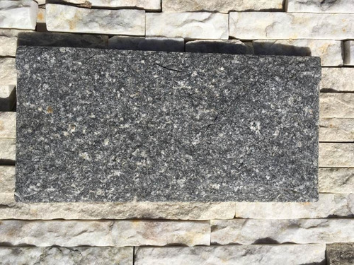 Piedra Natural Granito Miracema Gris Tamaño 23 X 47 Cm