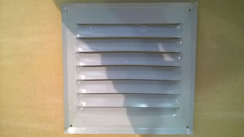 Imagen 2 de 5 de Rejilla Ventilación Metálica Aprobada Enargas 20x20 100 Cm2