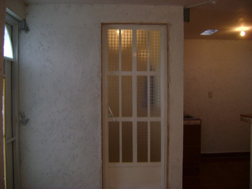 Imagen 8 de 12 de Casa Sola En Gustavo A Madero Cuenta Con 4 Deptos Independ