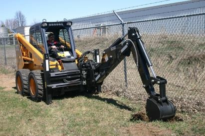 Imagen 13 de 14 de Minicargadora Taurus - Okm - 60 Hp - Garantida