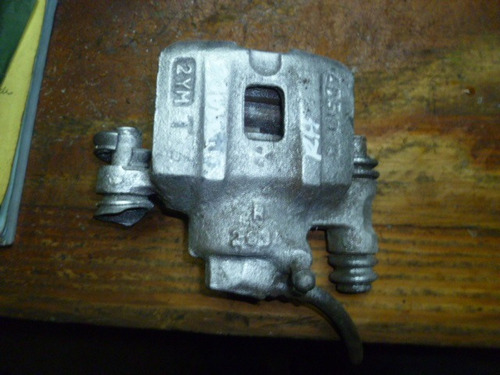 Vendo Caliper Delantero Derecho De Daihatsu Charade, # Ad 51