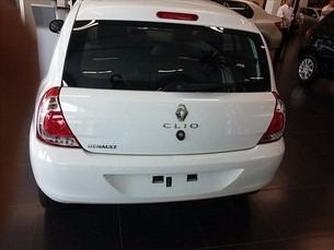 Imagem 2 de 9 de Sucata Renault Clio 1.0 16v 2015 - Rs Auto Peças Farroupilha