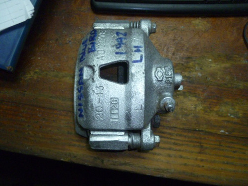 Vendo Caliper  Freno Delantero Izquierdo Nissan Blue Bird 92