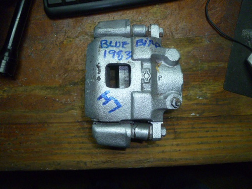 Vendo Caliper  Freno Delantero Izquierdo Nissan Blue Bird 83