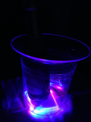 Combo De 2 Fraperas Y 100 Vasos  Luminosos A Led