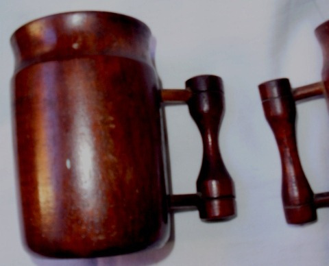 1 Un Antiguo Jarro-taza-vaso-madera Maciza-bebidas-lapices C