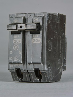 Breaker Thqc 2x70 General Electric Tienda Fisica