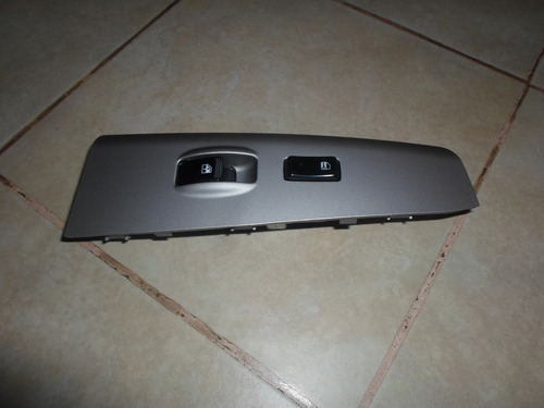Imagen 2 de 5 de Control De Mando Puerta D/d Sportage 2006-2008