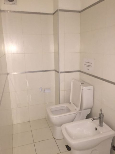 Oficina De 100m2 Próx. Plaza Independencia - Impecable!