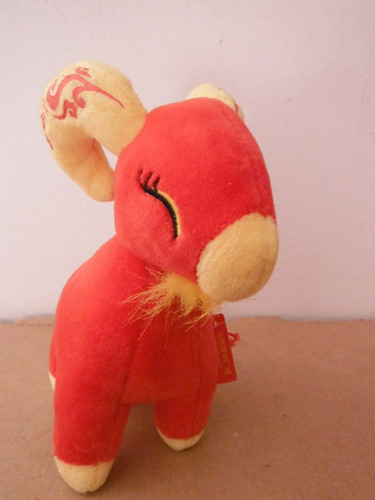 Peluche Chinese New Year Goat Cabra Hong Kong Edicion 2015