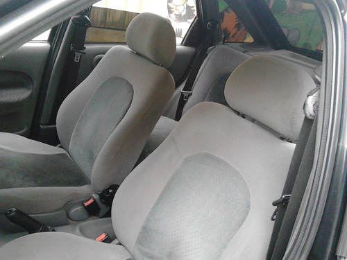 Ford Escort Gl 1.8i 16v 4p