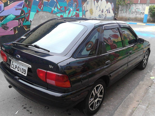 Ford Escort Gl 1.8i 16v 4p