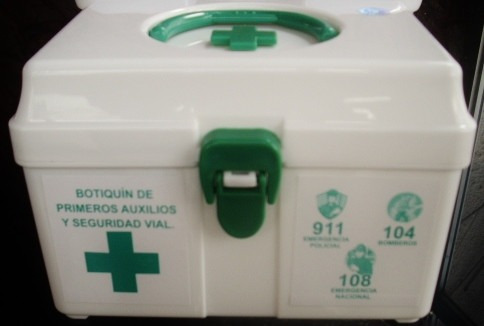 Imagen 7 de 8 de Caja Botiquín Valija Práctico Primeros Auxilios Y Curaciones