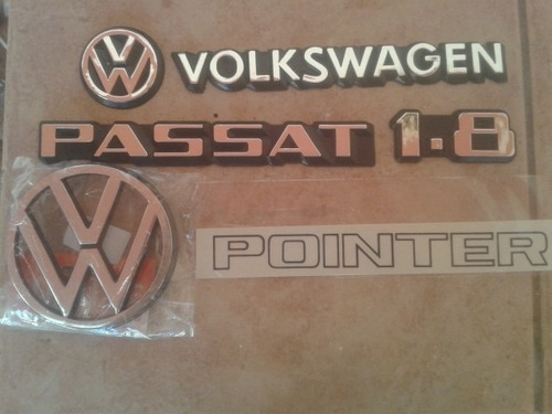 6 Emblema Volkswagen Passat 1.8 Pointer Preto Vw Grade Mala