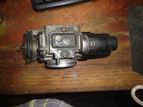 Imagen 3 de 4 de Vendo Cuerpo De Aceleracion De Bmw, Modelo 523i, Año 2001