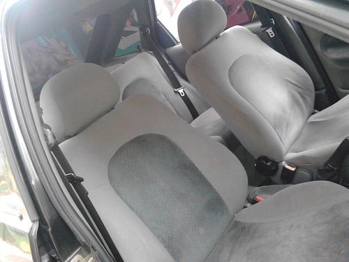 Ford Escort Gl 1.8i 16v 4p