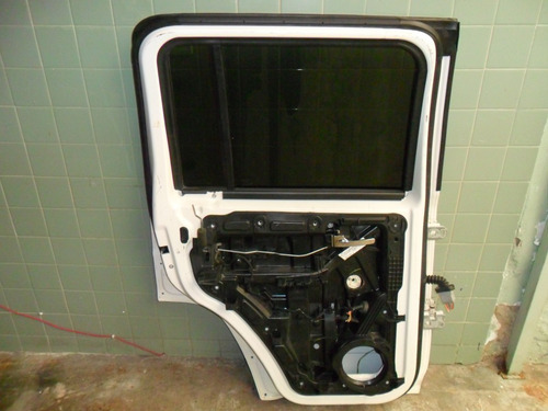 Puerta Trasera Izquierda De Jeep Cherokee 2008 Al 2015