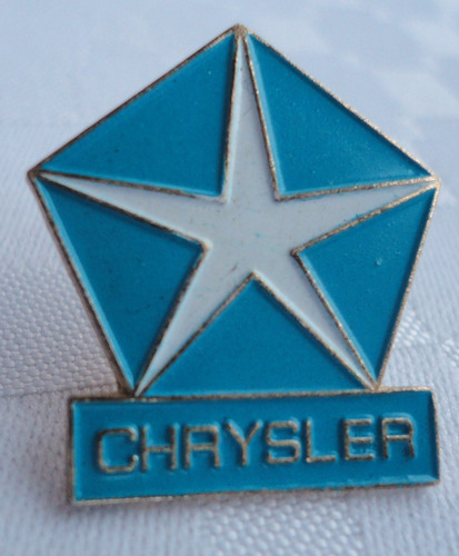 Monijor62- Automobilia Pin Chrysler Buen Tamaño