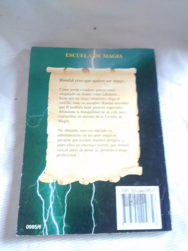 Imagen 3 de 3 de Escuela De Magia Debra Doyle James Macdonald Albatros