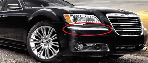 Moldura Der Facia Defensa Chrysler 300 / 300c 2011 - 2014