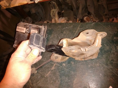 Pedal Freno De Mano Chevrolet Tahoe 97 Con Chicote 