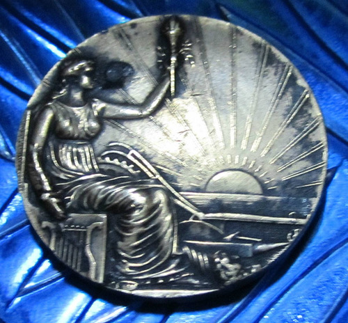 Medalla República Oriental Del Uruguay  1830-1930