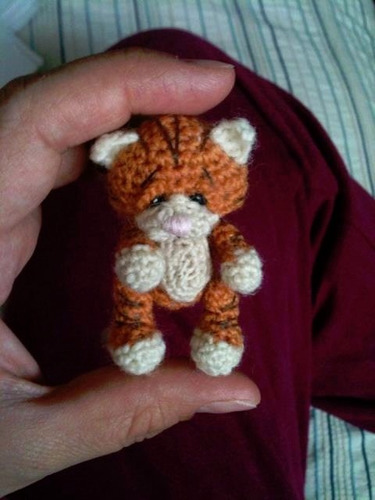 Mini Gato Tejido En Lana Oso Amigurumi