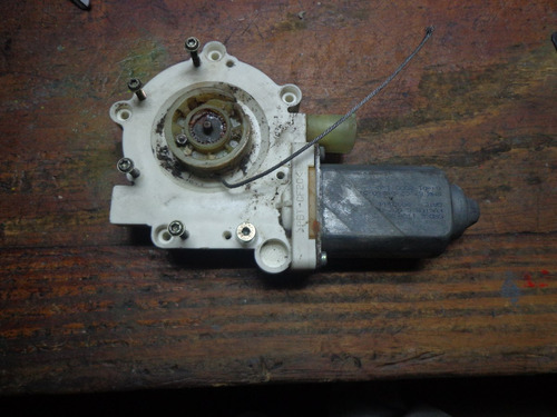 Vendo Motor De Regulador De Ventana De Bmw, Modelo 523i