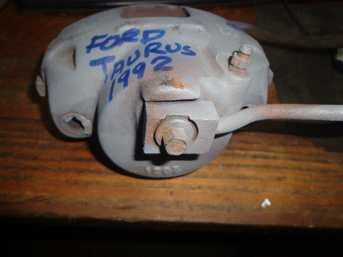 Vendo Caliper  Freno Delantero Derecho De Ford Taurus 1992