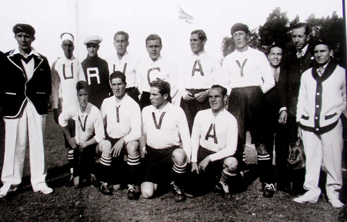 Libro Campeonato Mundial De Futbol 1930 El Primer Mundial