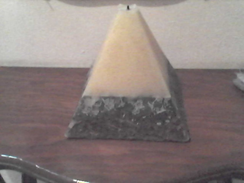 Vela En Forma De Piramide