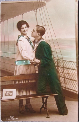 Foto Postal Romántica De Barco Antiguo Año 1920